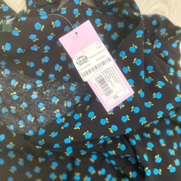 NWT BLACK AND BLUE PATTERN DRESS - Picture 14 of 14